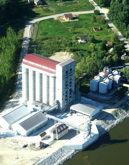 R-LOG Regionális Logisztikai Központ Debrecen 15000 m2